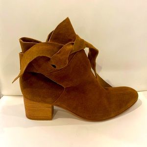 Rachel Zoe size 40 suede boots